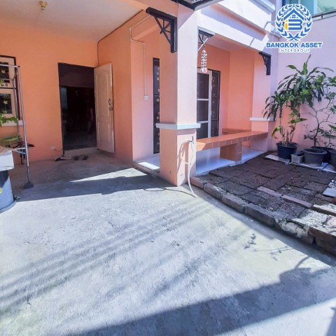 *****ทาวน์เฮ้าส์มือสอง ม.พฤกษา16 กาญจนาฯ เนื้อที่ 18 ตร.ว. ฟังก์ชัน 3 ห้องนอน 2 ห้องน้ำ 1 ที่จอดรถ ภายในสภาพดี พร้อมเข้าอยู่อาศัย บนทำเลเดินทางสะดวก เชื่อมต่อถนนกาญจนาภิเษก ใกล้เซ็นทรัลเวสต์เกต ทางด่วน "ศรีรัช" และรถไฟฟ้าสายสีม่วง "สถานีตลาดบางใหญ่"